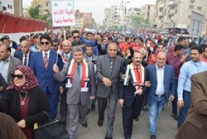 “Egypt’s youth are able to hold the responsibility of the this homeland” says El-Kady to Benha University’s students in a crowded march